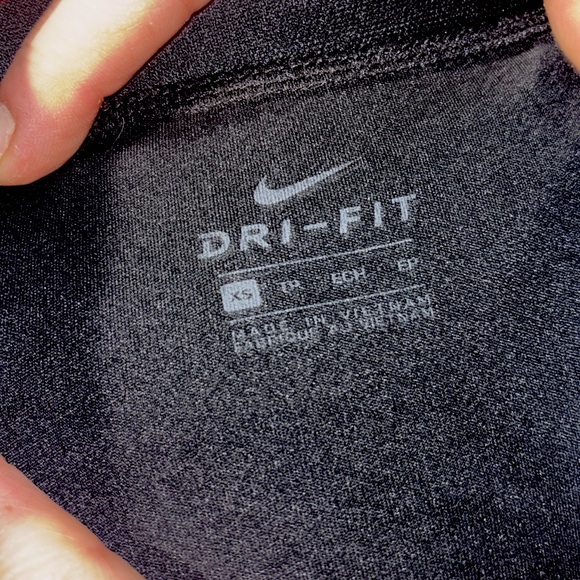 4 pairs of women’s Nike running shorts. Extra small/small. - Picture 9 of 13